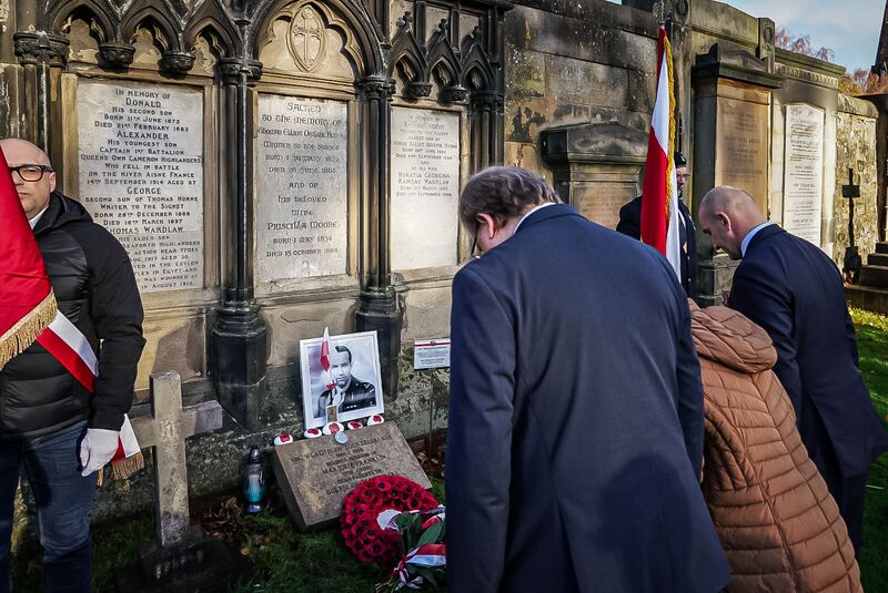 A special ceremony at the grave of Colonel Władysław Zgorzelski in Edinburgh, photo: Mateusz Niegowski (IPN) A special ceremony at the grave of Colonel Władysław Zgorzelski in Edinburgh, photo: Mateusz Niegowski (IPN)
