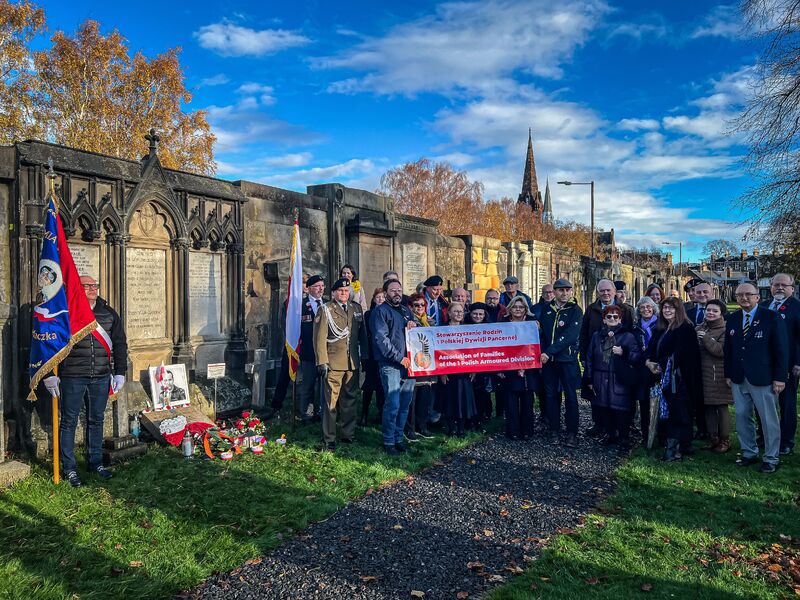 A special ceremony at the grave of Colonel Władysław Zgorzelski in Edinburgh, photo: Mateusz Niegowski (IPN) A special ceremony at the grave of Colonel Władysław Zgorzelski in Edinburgh, photo: Mateusz Niegowski (IPN)
