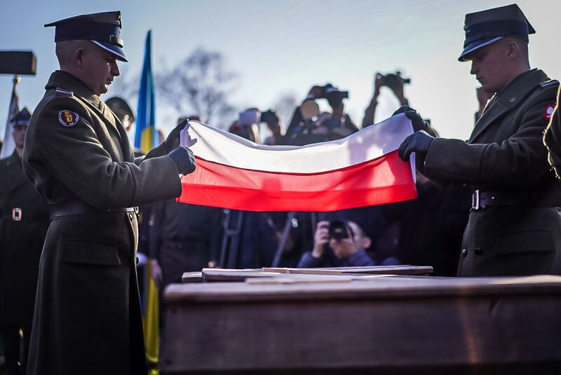 Reburial of the remains of WWII Polish soldiers, Photo: Mateusz Niegowski (IPN) Reburial of the remains of WWII Polish soldiers, Photo: Mateusz Niegowski (IPN)