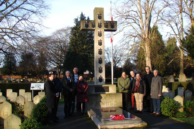 Representatives of the IPN visit the Polish Bomber Squadron Memorial Center at RAF Ingham
