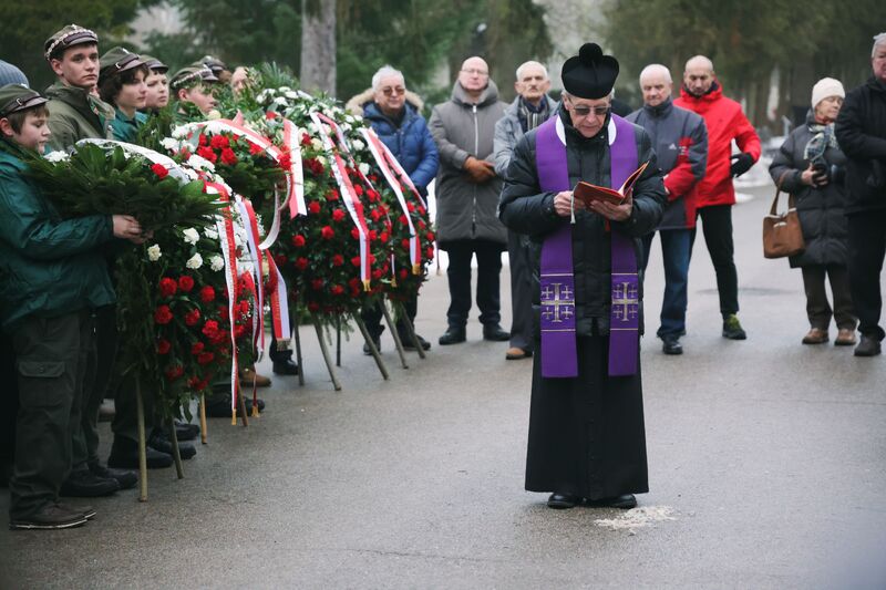 We honoured the memory of Prime Minister Jan Olszewski; Photo: Dariusz Skrzyniarz (IPN)