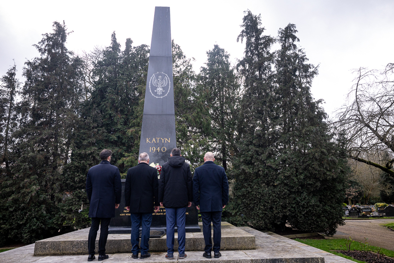 Paying tribute to the victims of the Volhynia Massacre, London 21-22 February 2026; photo: Sławek Kasper (IPN)