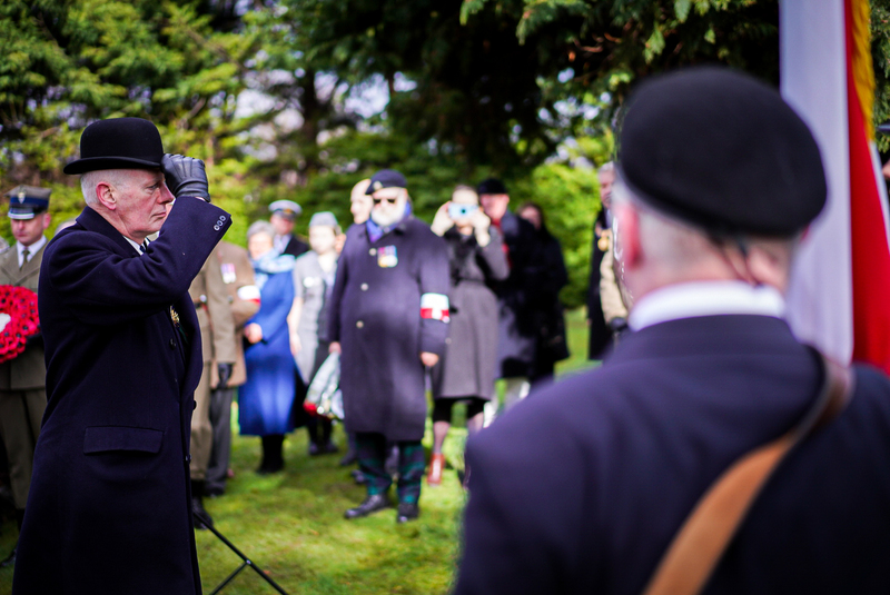 Restored memorial to Polish heroes unveiled in Scotland; photo: M. Niegowski (IPN)
