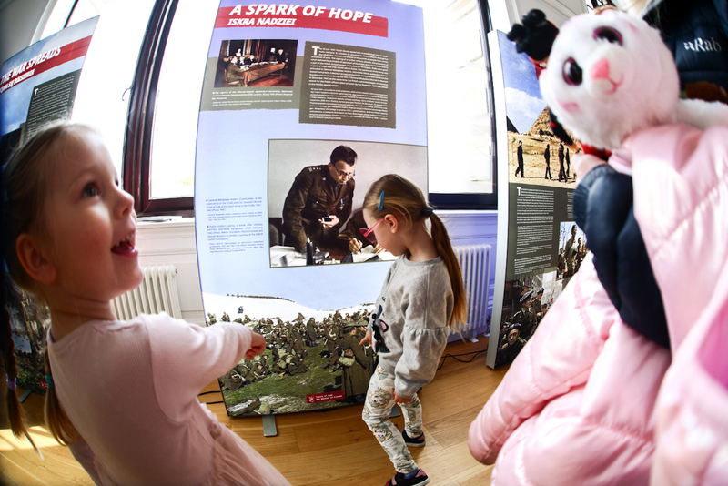 The Institute's "Trails of Hope. The Odyssey of Freedom" exhibition presented in Perth, Scotland 18 April 2026; photo:Sławek Kasper (IPN)