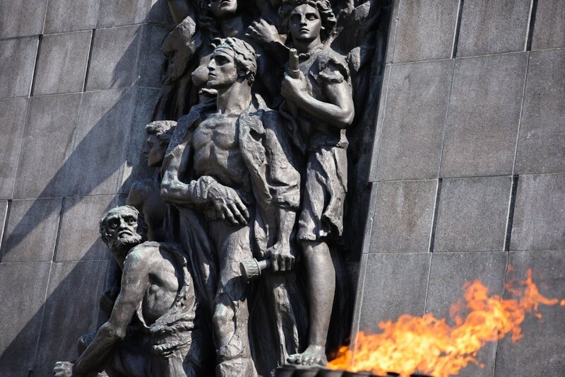Commemorating the 83rd anniversary of the Warsaw Ghetto Uprising; photo: Dariusz Skrzyniarz (IPN)