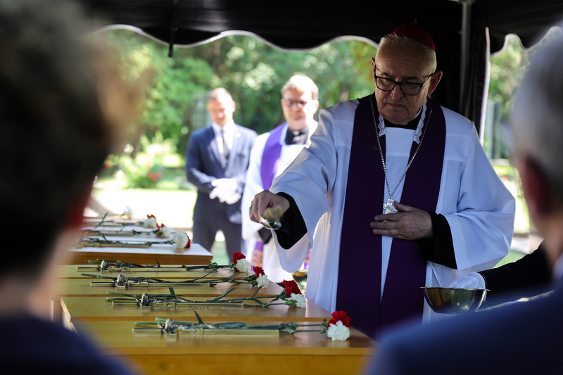The funeral of eight victims of the Warsaw Uprising, Warsaw 3 August 2026, photo: Dariusz Skrzyniarz (IPN) The funeral of eight victims of the Warsaw Uprising, Warsaw 3 August 2026, photo: Dariusz Skrzyniarz (IPN)