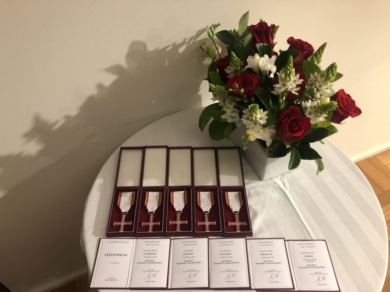 During the gala, anti-communist opposition activists currently living in Australia were decorated with the Cross of Freedom and Solidarity.