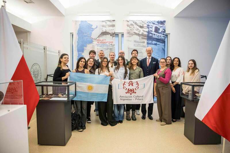 Visit of Argentine Scholarship Holders in the Institute of National Remembrance, 10 September 2026; photo: Katarzyna Adamów (IPN) Visit of Argentine Scholarship Holders in the Institute of National Remembrance, 10 September 2026; photo: Katarzyna Adamów (IPN)
