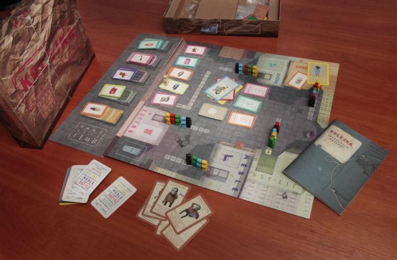 "The Queue" board game